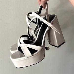 BRAND NEW ZARA Platform Heels SIZE 38 (US Womens 8)